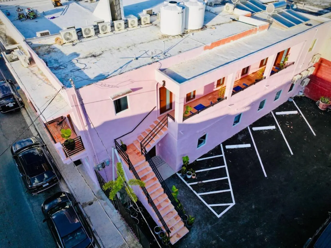 Otel Room 8 Colorful Crash Pad Near Cerra Art San Juan